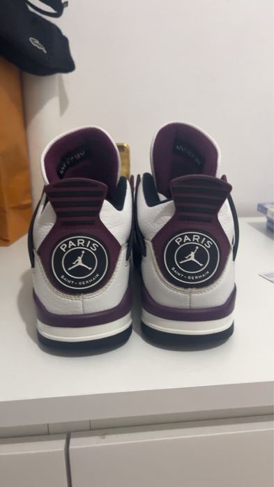Jordan 4 ediçao do Psg