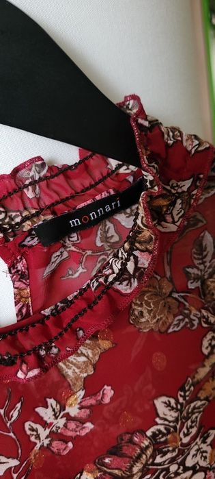 Kobieca sukienka w kwiaty Monnari r38