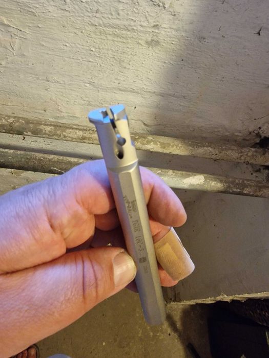 glowica D63  oraz noze do gwintowania