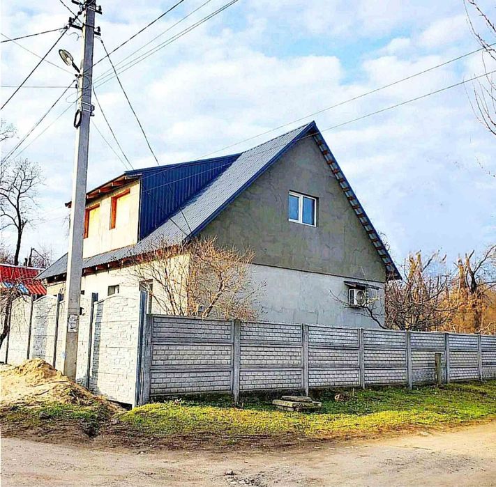 Продам будинок у смт Карнаухівка