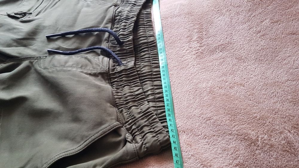Spodnie męskie Cropp Joggery Slim zielone khaki 5871g-87x-34 rozm.34 j