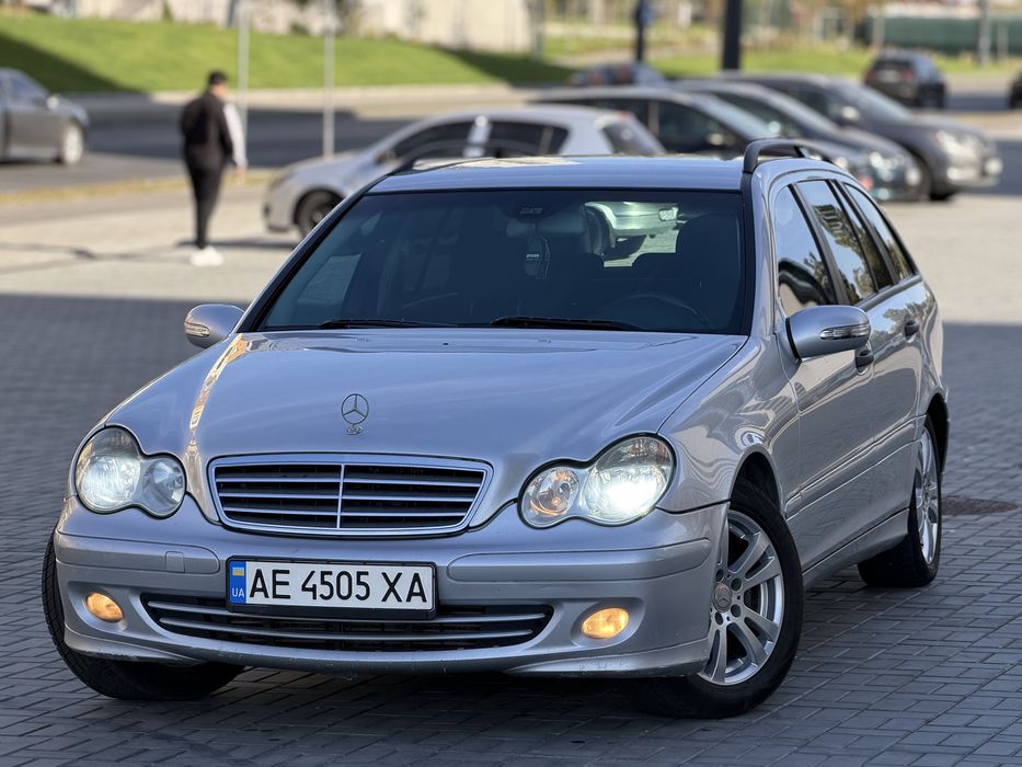 Mercedes C class 2006 . 2.2 дизель