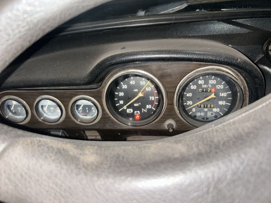 автомобиль ваз 2101