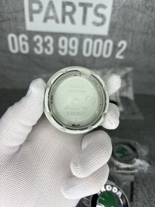 Ковпачки ступичні Шкода Октавія Суперб Skoda 6U0-601-151-L-MHB