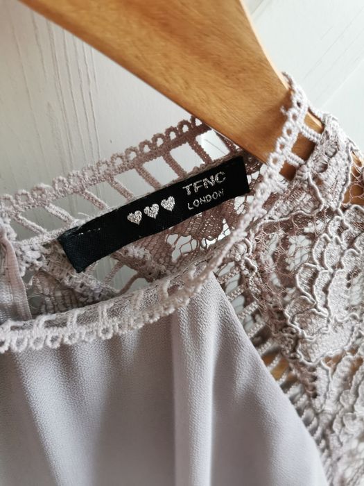 Długa sukienka z koronką XL