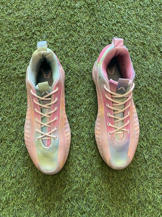Баскетбольні кросівки adidas