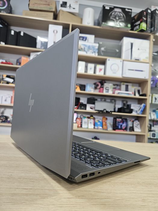 Потужній/Як нові/Батарея 100%-8годин YouTube/HP zbook 15v/i5/16/ssd/IP