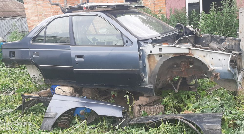 Кузов Peugeot 405 з проводкою пежо
