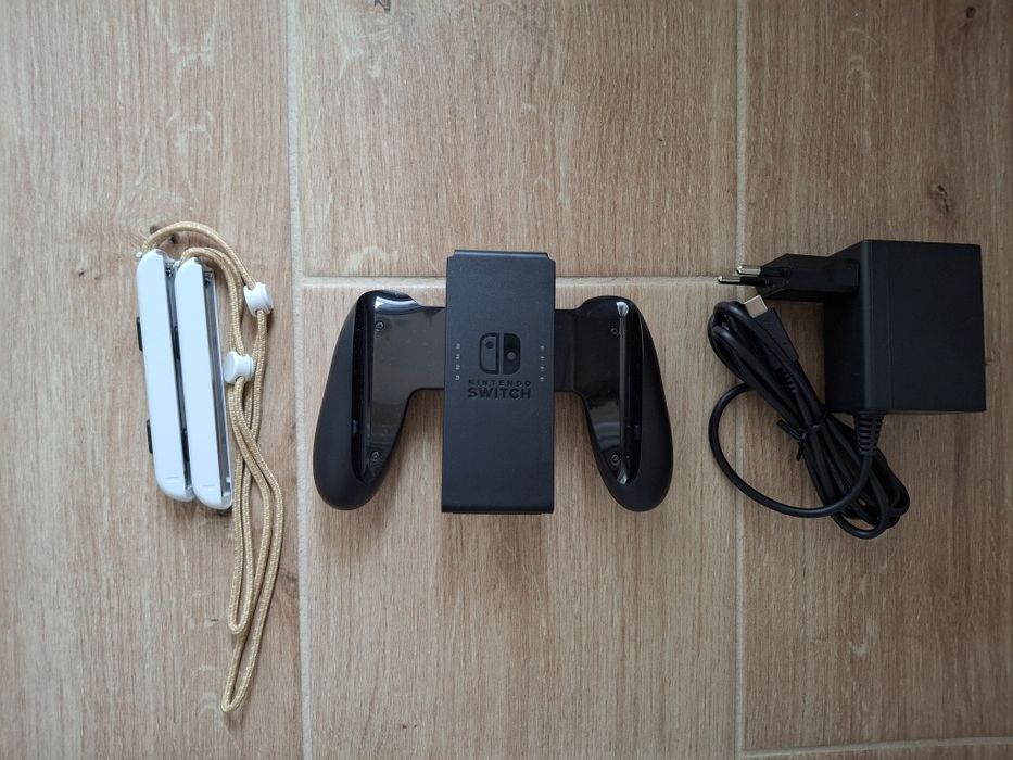 Nowy Nintendo Switch OLED Zelda + gry + akcesoria