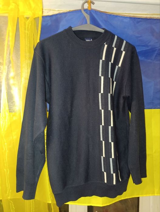 Свитер демисезонный