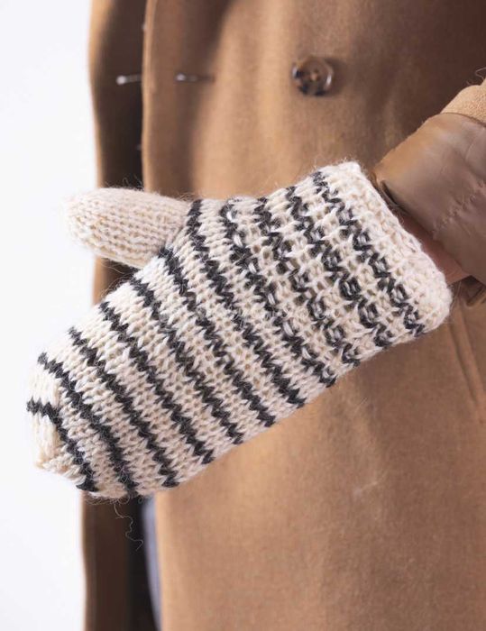 Jednopalczaste, grube rękawiczki wełniane ze wzorem, uniwersalne