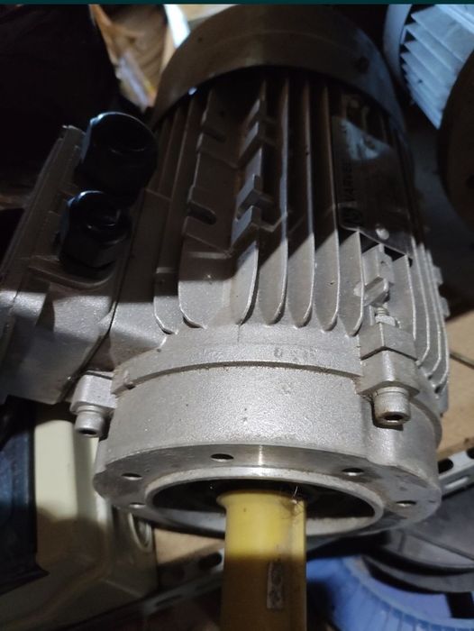 Silnik elektryczny 2,2 KW  1430 rpm