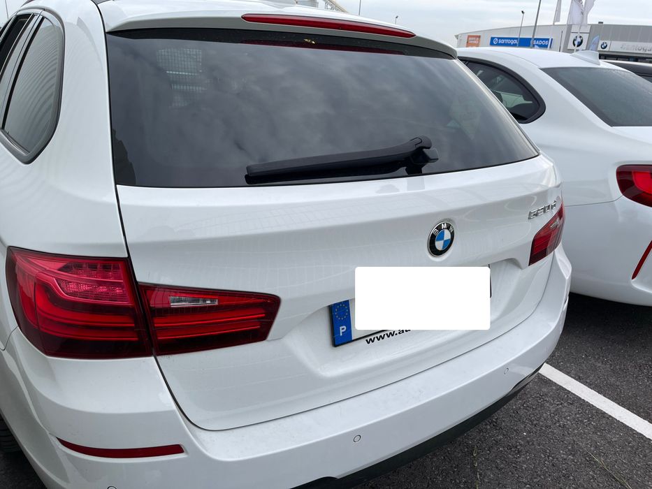 BMW 520d Touring Pack M Auto (F11 LCI) | Head-Up | Teto Panorâmico | AC 4 Zonas — photo 3