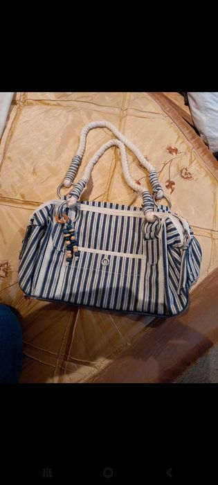 Bolsa de verão,  azul e branca, Bershka