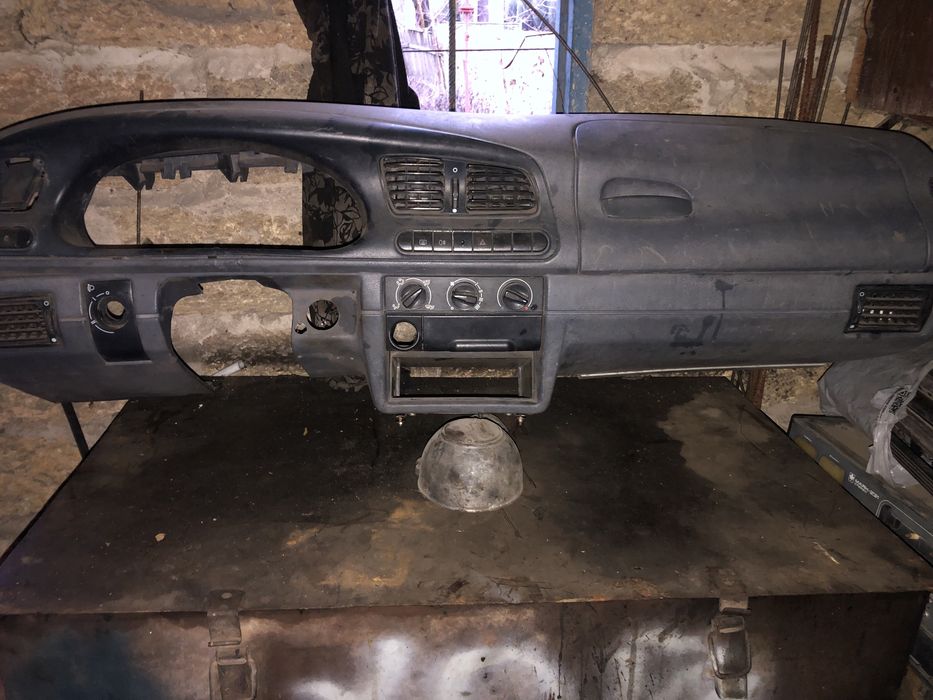 Приборная панель Skoda Felicia