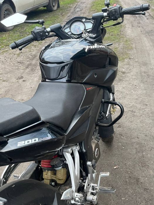 Bajaj pulsar ns 200