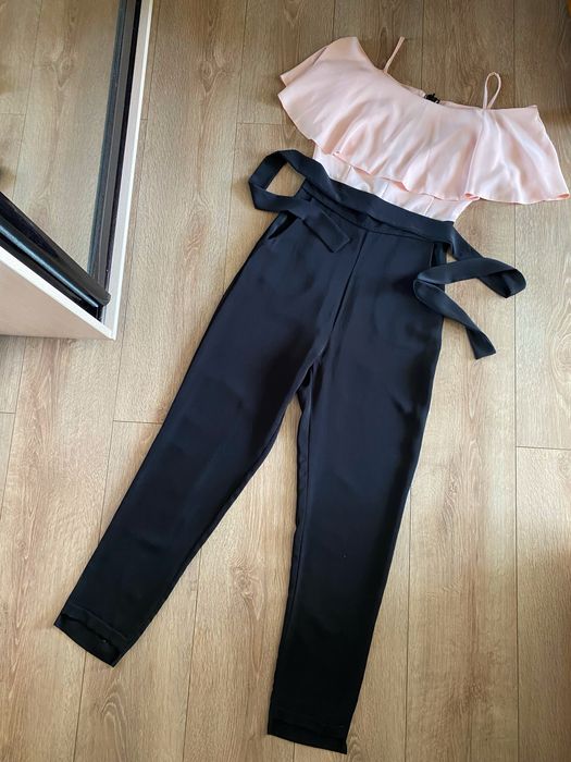 Гарний/Нарядний Комбінезон жіночий xs