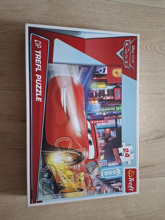 Super oryginalne puzzle Trefla Cars 24 Maxi jak nowe