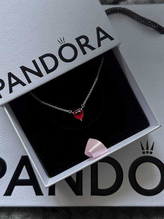 Pandora Намисто "Блискуче серце з ореолом" (Оригінал)