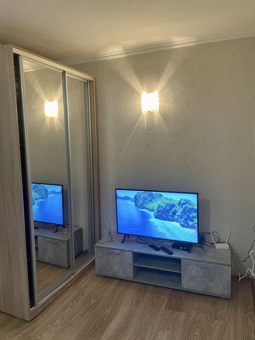 Квартира ОРЕНДА ПОДОБОВО ПОГОДИННО 1кімнатна соломяʼнка жд вокзал Київ