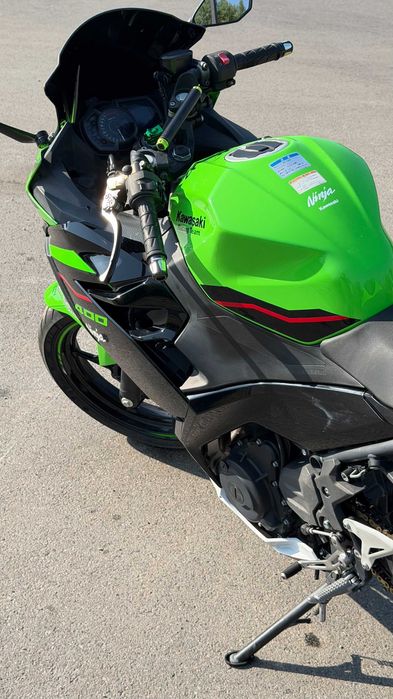 Kawasaki Ninja 400 ABS KRT Edition 2021