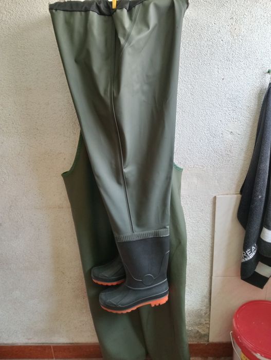Fato de pesca impermeável casaco XL  e calças com bota 42