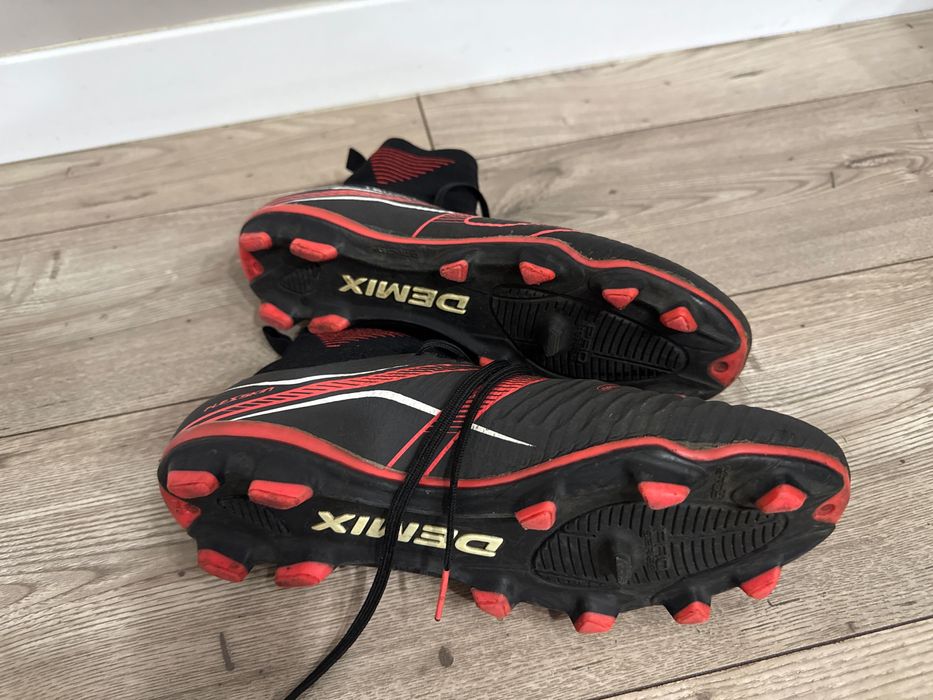 Бутсы, сороконожки Adidas, Nike