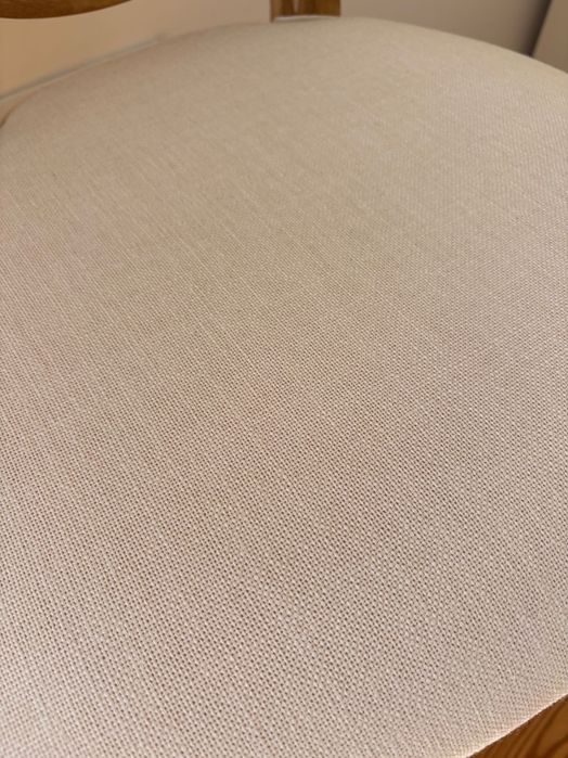 Conjunto de 8 cadeiras de sala de jantar em excelente estado.