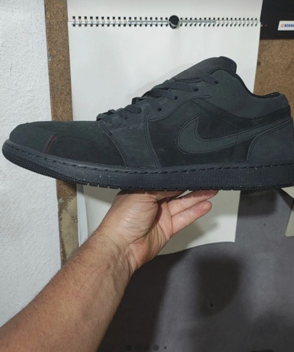Buty sportowe zamszowe do koszykówki Nike Air Jordan.  Rozmiar  52.5