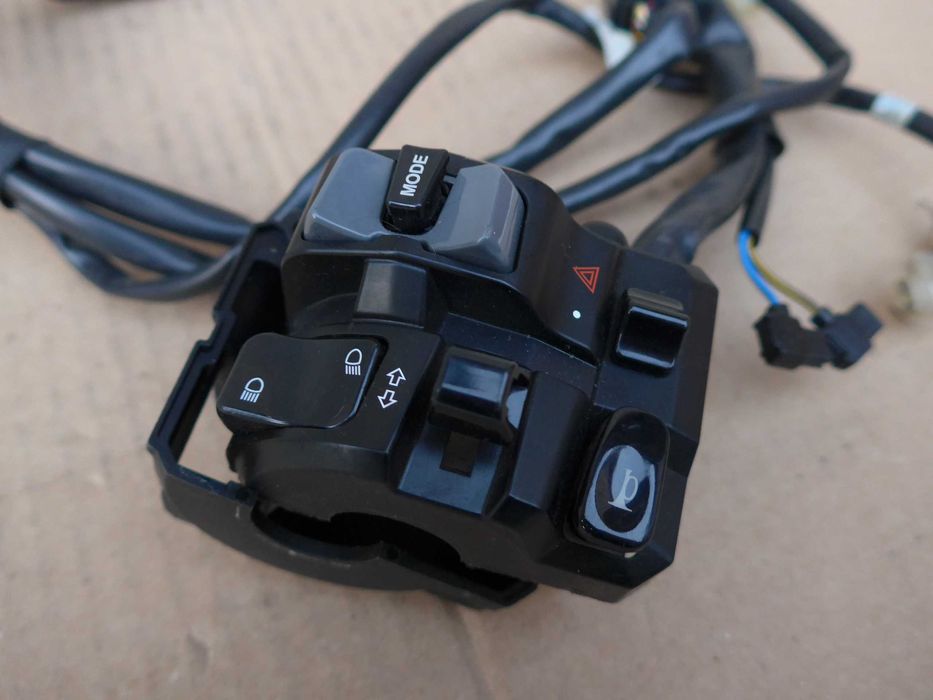 Yamaha yzf R1 '15r+ PRZEŁĄCZNIK lewy kierownicy