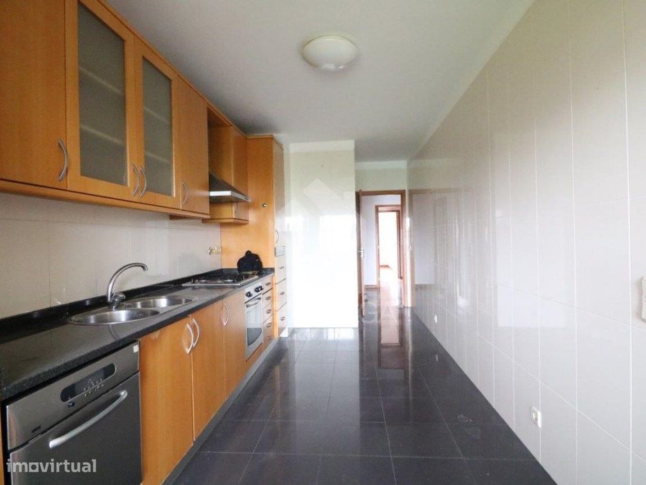 Venda Apartamento T2, em Lamaçães, Braga