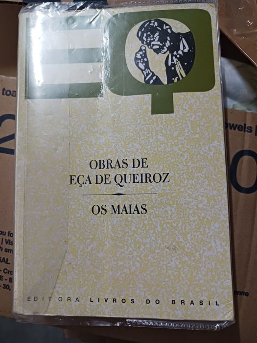 Livros Os Maias de Eça de Queiroz