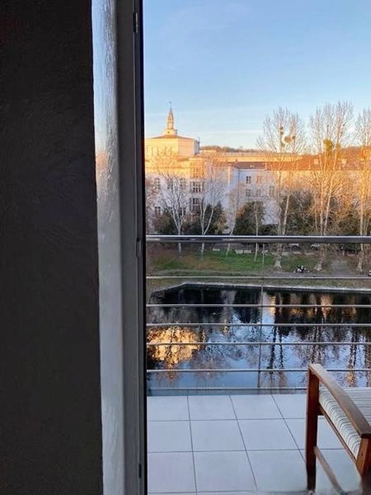 Оренда 2-кімнатної квартири в центрі Львова з терасою та видом на парк