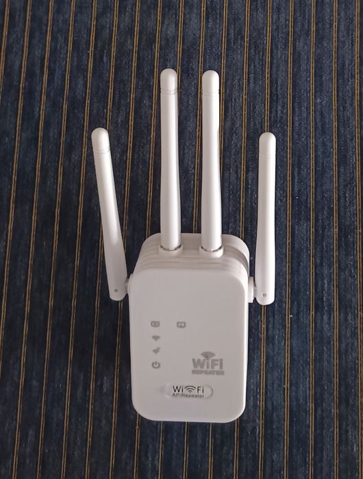 Repetidor/Extensor internet 4 Antenas novo