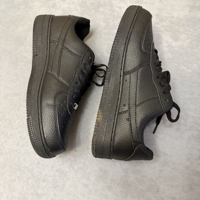 Чоловічі кросівки 43 розмір 27,5 см учтілка