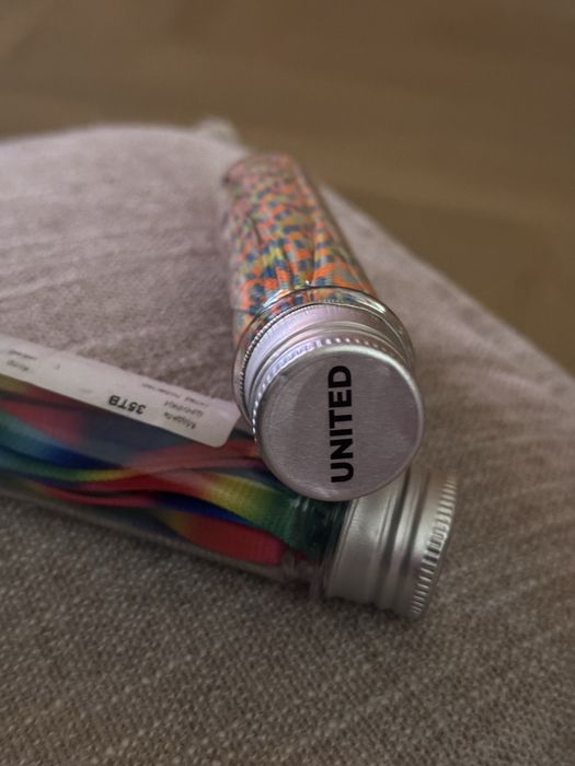 Шнурки для взуття.