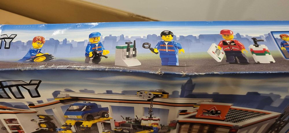 Lego 7642 Warsztat samochodowy - nowe (zgniecione pudełko)
