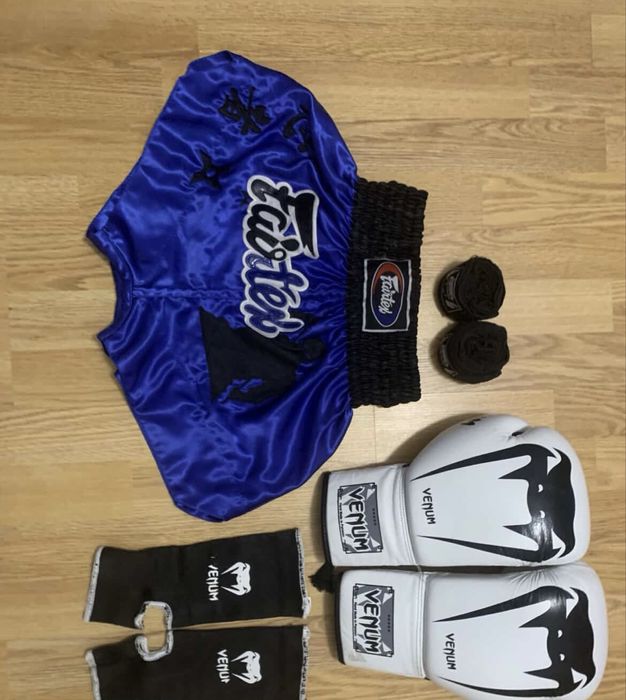 набір для кікбоксингу( тайського боксу)