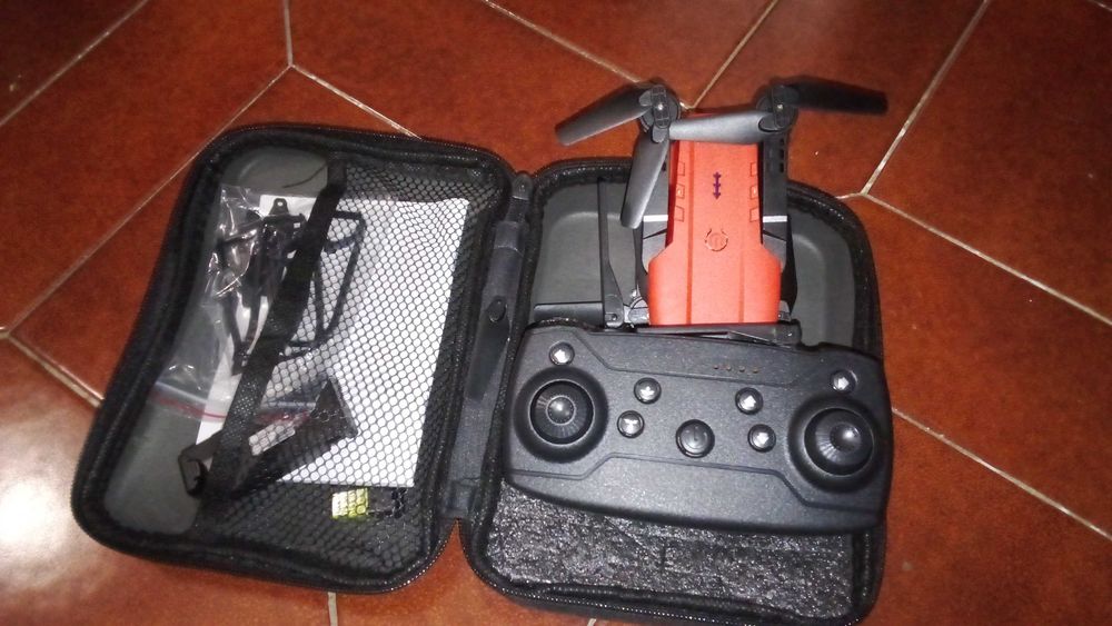 Drone e88 novo com câmera