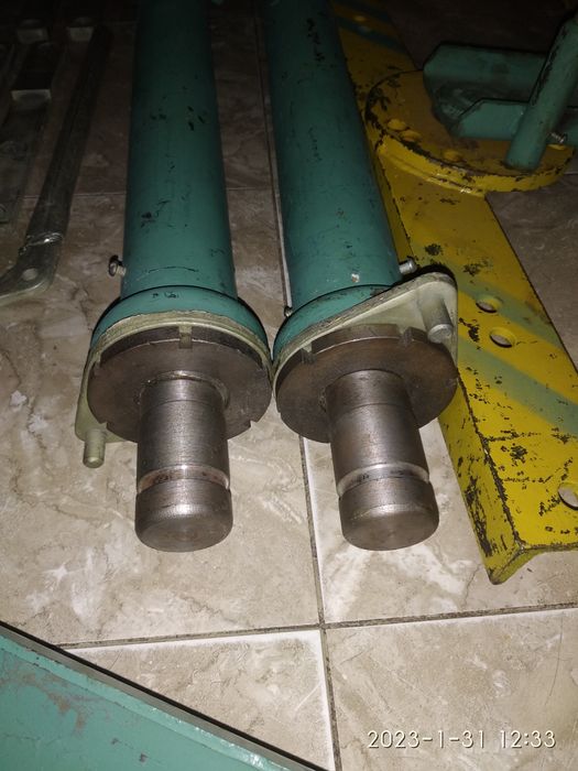 Підіймач Тримач АТЛАНТ-У, для ремонту автомобілів