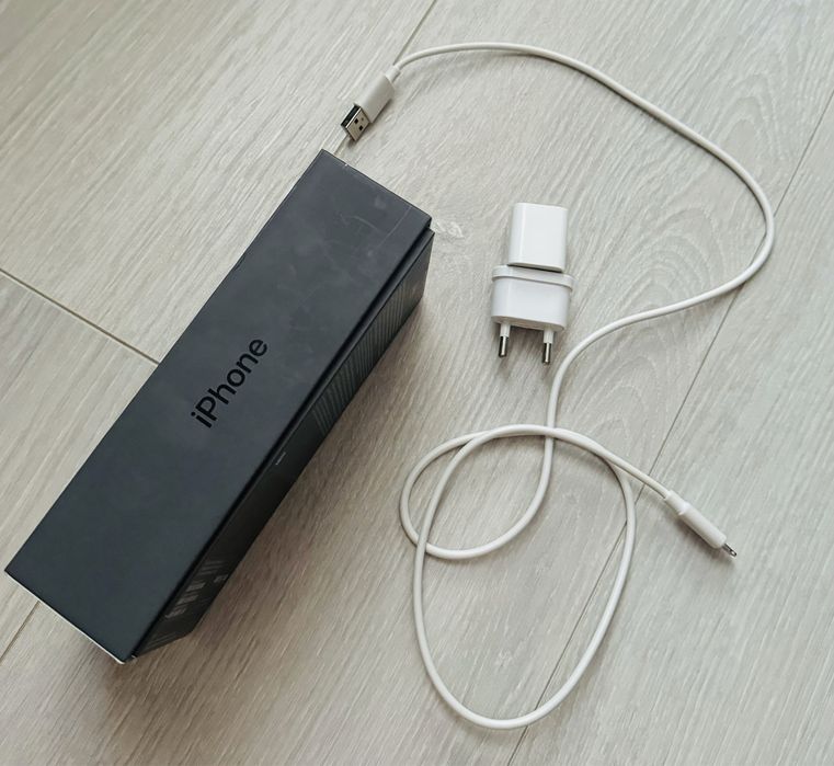 Продам IPhone 8 Plus