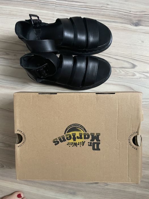 Dr.Martens босоніжки