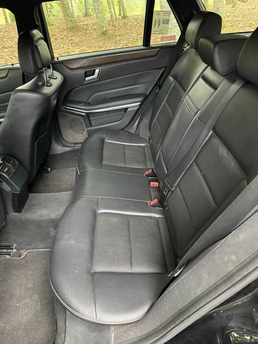 Mercedes E200 - Peças