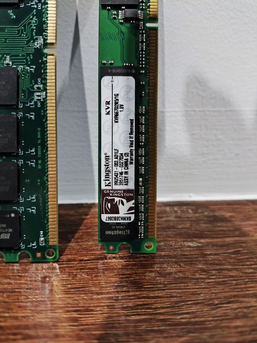 Memória RAM DDR2 - 2x 1GB