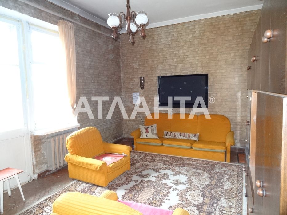 Продам 3 комнатную Квартиру на пр. Шевченко «Сталинка»