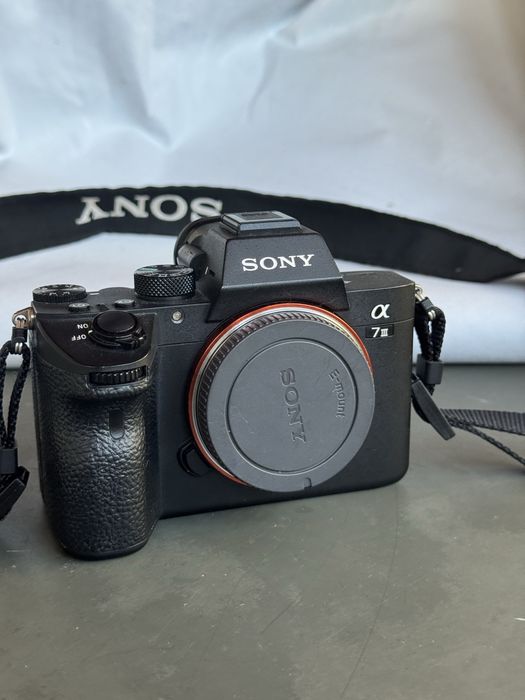 Sony alpha 7 III  como nova
