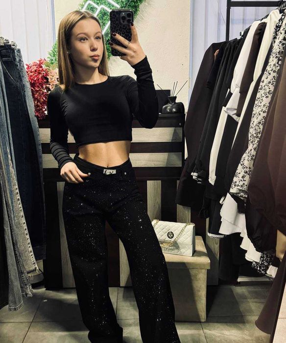 Джинси з діамантами