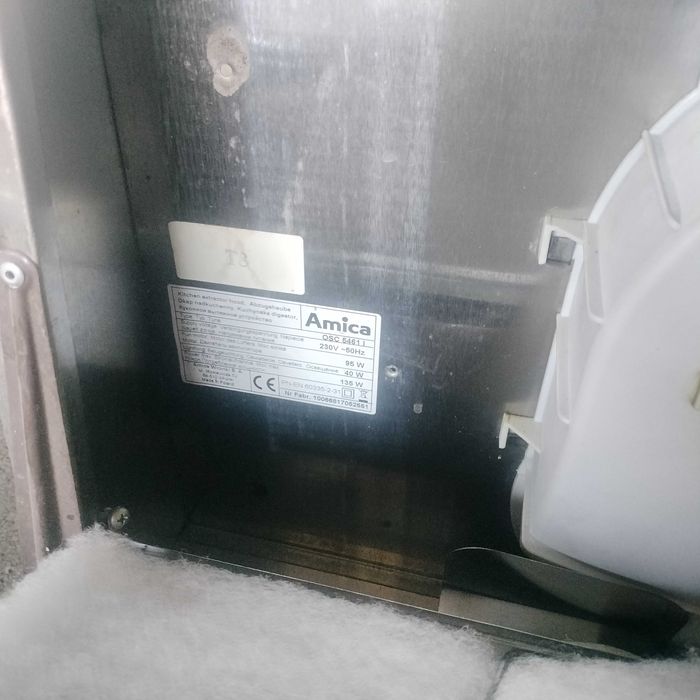 Okap amica podszafkowy