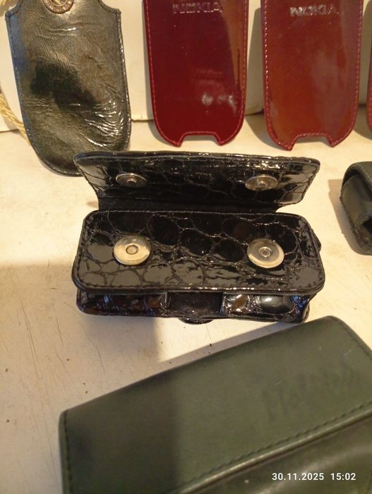 Винтажные чехлы для телефонов.