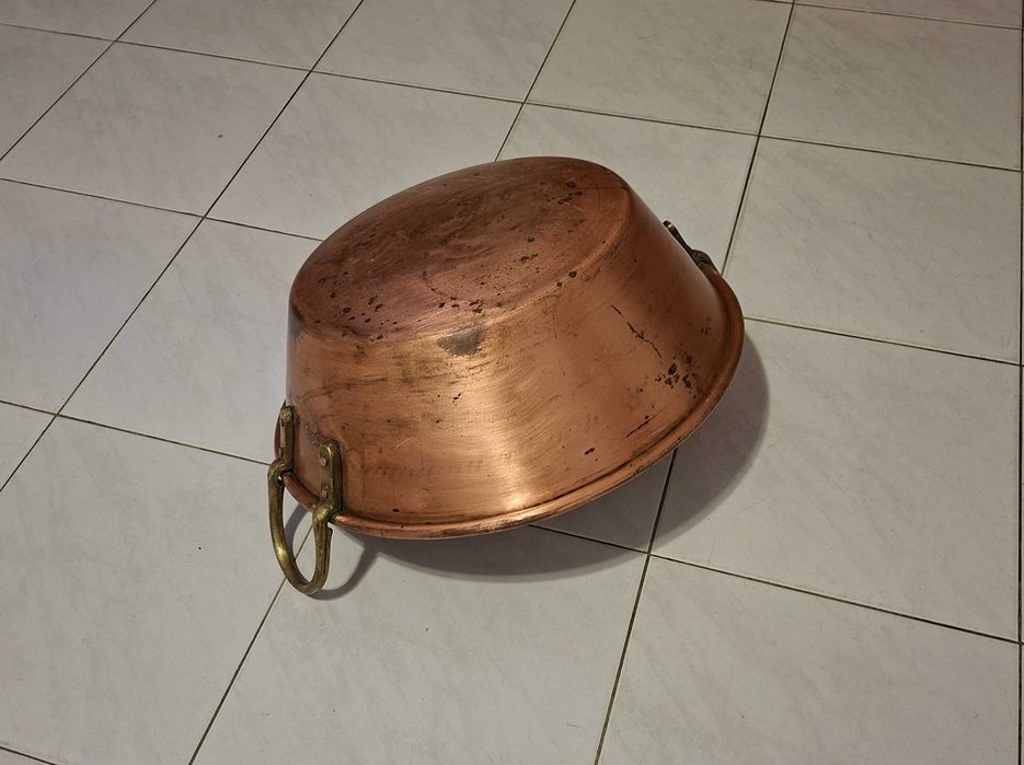 Imponente Alguidar em cobre antigo com asas em Latão - 48,5 cm - 4 Kg